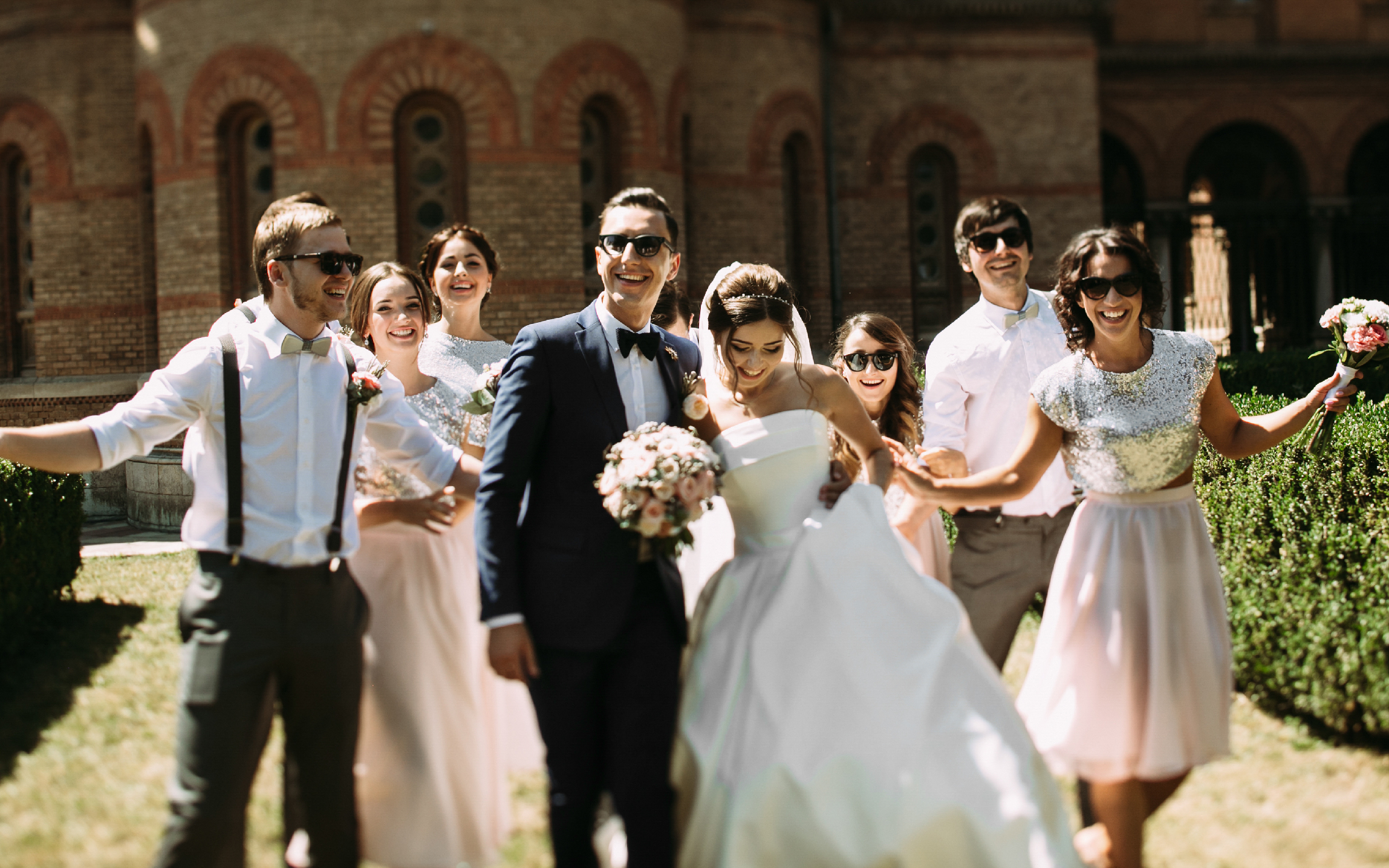SOS сватба: GLAMI споделя най-популярните артикули за перфектен аутфит